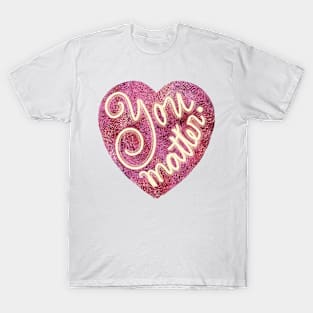 You matter! Red heart with thumbprints: T-Shirt